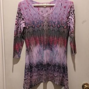 TOP MULTI W/RHINESTONES BY WORLD UNITY SZ XS HI/LO